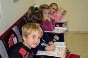 Clases de inglés - niños de 6 a 7 años foto