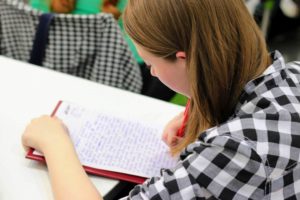 Clases de inglés - adolescentes de 11 a 12 años foto