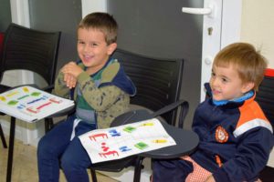 Clases de inglés para niños foto