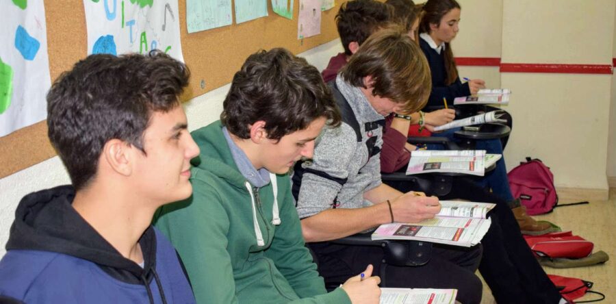 B2 level English classes for teenagers